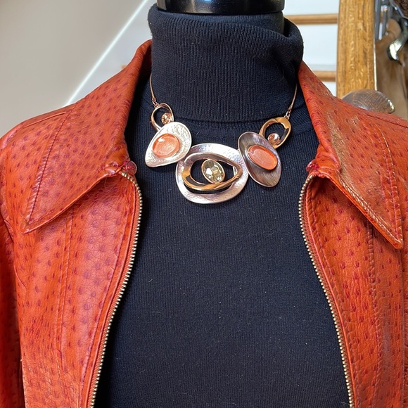 STATEMENT ROSE GOLD FASHION NECKLACE - Picture 5 of 16